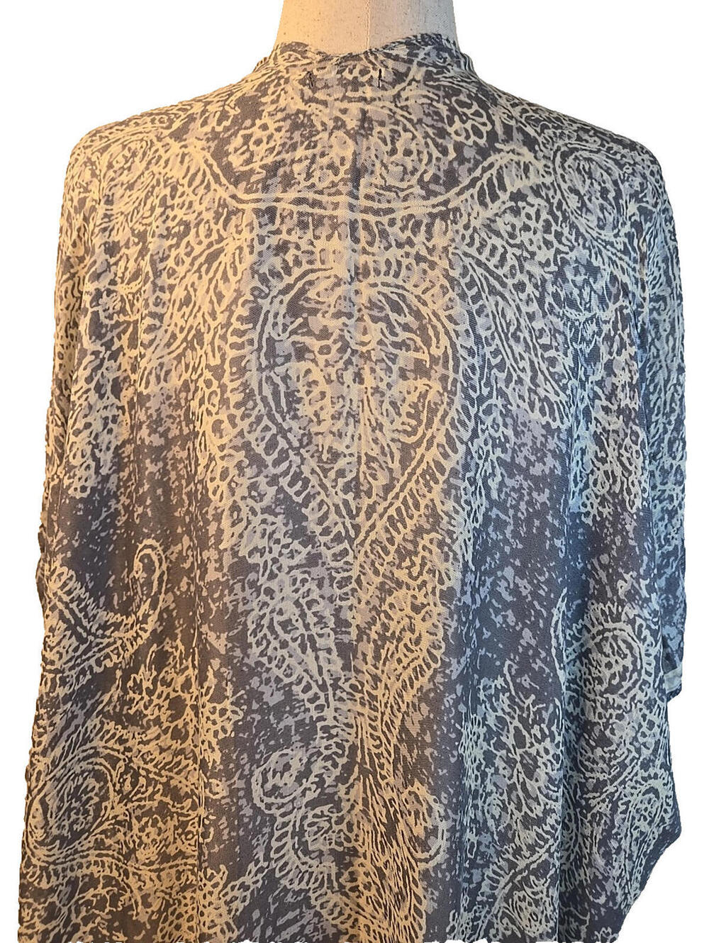 Breezy Lane Lightweight Swimsuit Coverup Kimono Open Shawl Gray One Size - Picture 2 of 7
